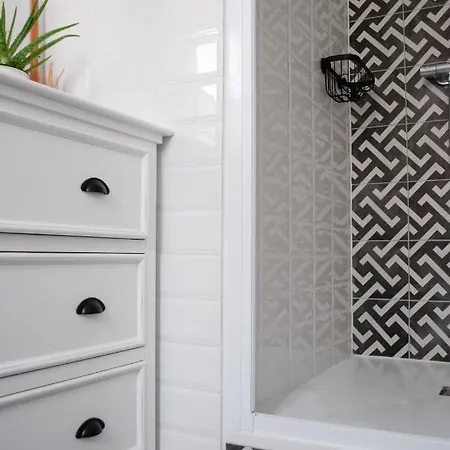 Les Ombrees Pensjonat 3*